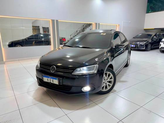 VOLKSWAGEN JETTA 2.0 COMFORTLINE FLEX 4P TIPTRONIC VOLKSWAGEN JETTA 2.0 COMFORTLINE FLEX 4P TIPTRONIC